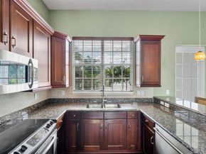 285 SE 6th Avenue J, Delray Beach FL 33483