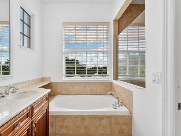 285 SE 6th Avenue J, Delray Beach FL 33483