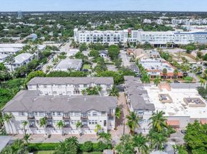 285 SE 6th Avenue J, Delray Beach FL 33483