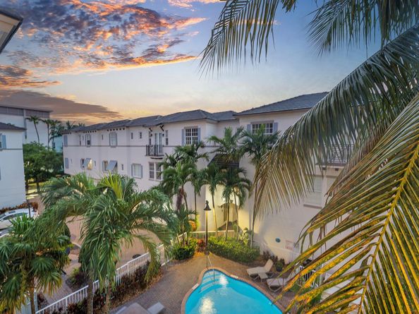 285 SE 6th Avenue J, Delray Beach FL 33483