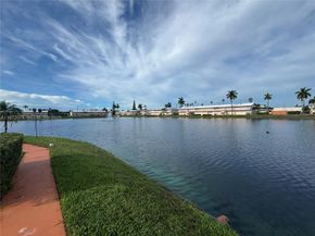 815 SW 10th Terrace 15V, Hallandale Beach FL 33009