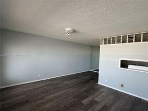 815 SW 10th Terrace 15V, Hallandale Beach FL 33009