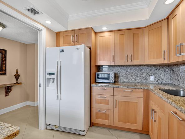 3000 S Course Drive 604, Pompano Beach FL 33069