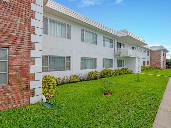 418 S Cypress Road 128, Pompano Beach FL 33060