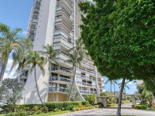 2400 Presidential Way 304, West Palm Beach FL 33401