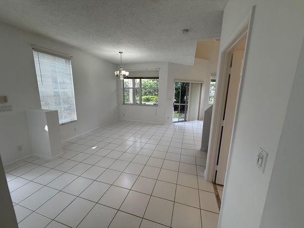 20931 Via Jasmine 6, Boca Raton FL 33428
