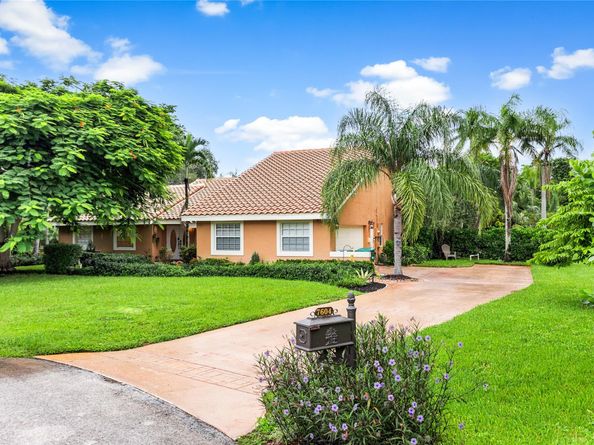 7604 Lexington Ln, Parkland FL 33067