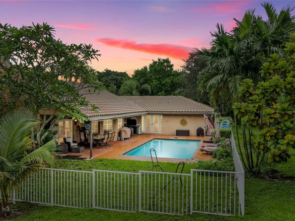 7604 Lexington Ln, Parkland FL 33067