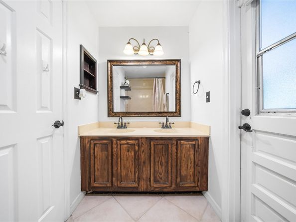 7604 Lexington Ln, Parkland FL 33067