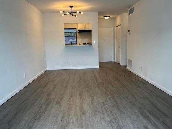 1112 Lake Terrace 207, Boynton Beach FL 33426
