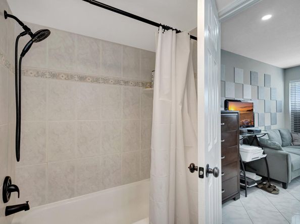 12012 Greenway Circle S 205, Royal Palm Beach FL 33411