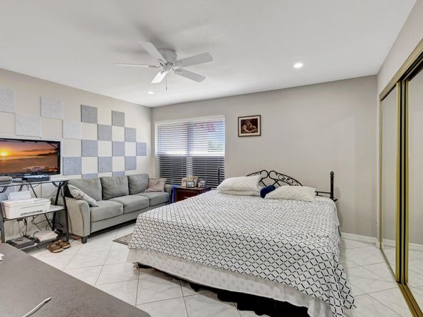 12012 Greenway Circle S 205, Royal Palm Beach FL 33411