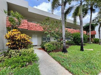 901 Cypress Ter