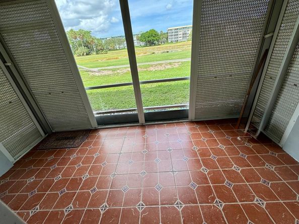 901 Cypress Ter 103, Pompano Beach FL 33069