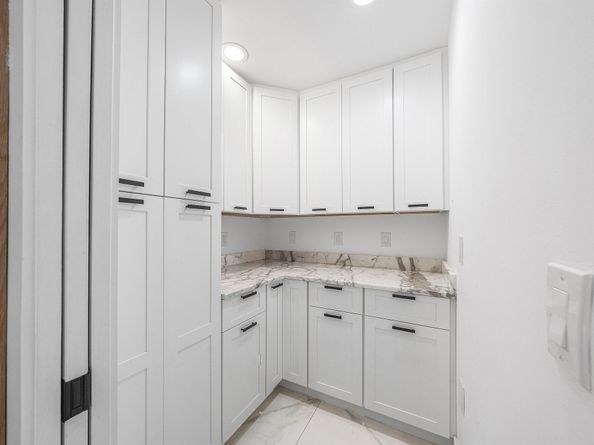 589 N Country Club Drive, Atlantis FL 33462