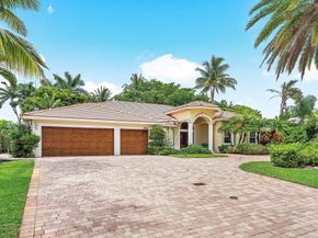 589 N Country Club Drive, Atlantis FL 33462