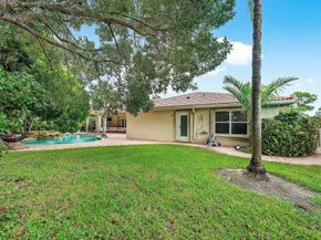 589 N Country Club Drive, Atlantis FL 33462
