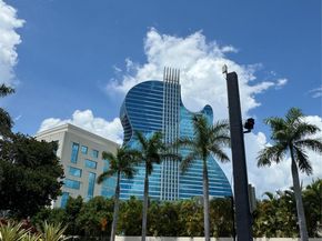5400 W Park Rd, Hollywood FL 33021