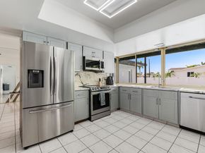 5400 W Park Rd, Hollywood FL 33021