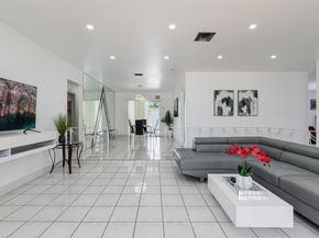 5400 W Park Rd, Hollywood FL 33021