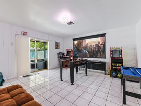 5400 W Park Rd, Hollywood FL 33021
