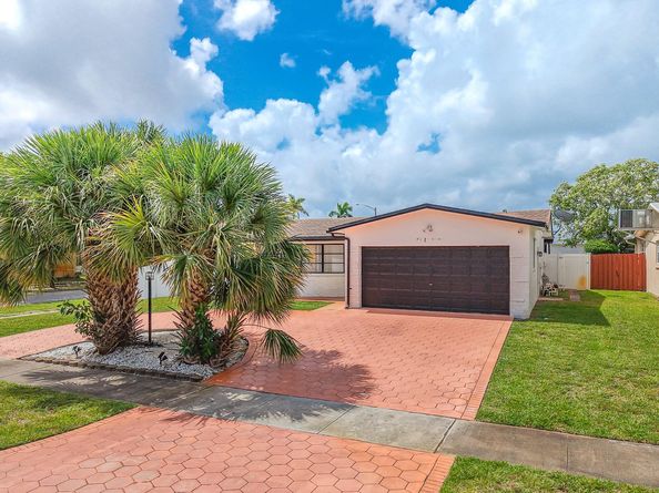 5400 W Park Rd, Hollywood FL 33021