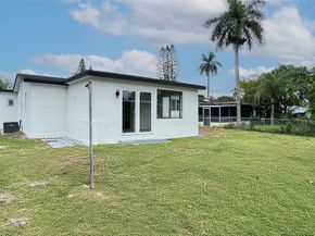 713 SW 4th Ct, Hallandale Beach FL 33009