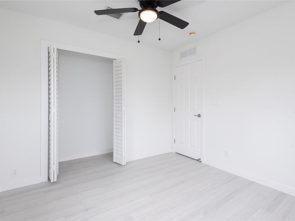713 SW 4th Ct, Hallandale Beach FL 33009