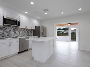 713 SW 4th Ct, Hallandale Beach FL 33009