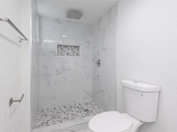 713 SW 4th Ct, Hallandale Beach FL 33009
