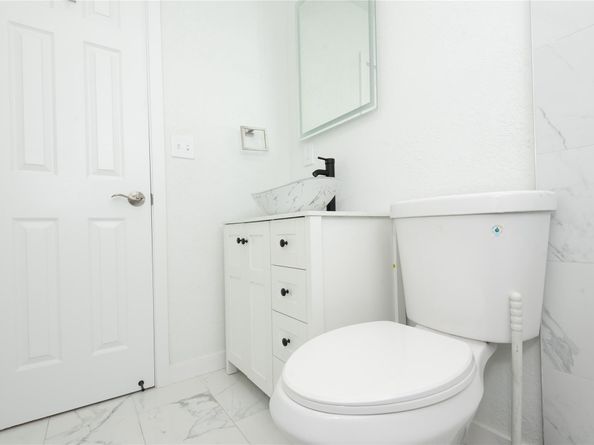 713 SW 4th Ct, Hallandale Beach FL 33009