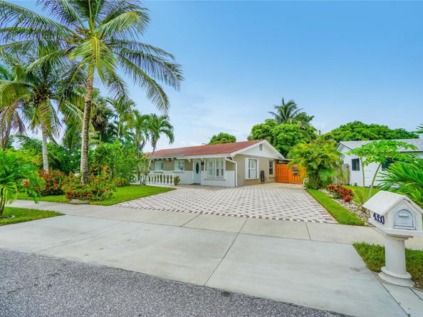 4350 NW 61st St, Fort Lauderdale FL 33319