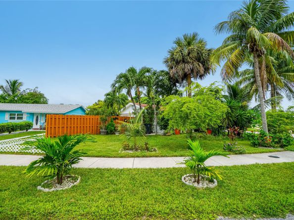 4350 NW 61st St, Fort Lauderdale FL 33319