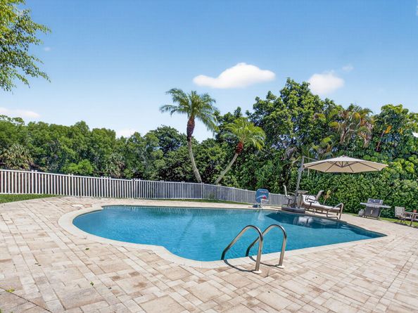 3541 Pine Lake Court, Delray Beach FL 33445
