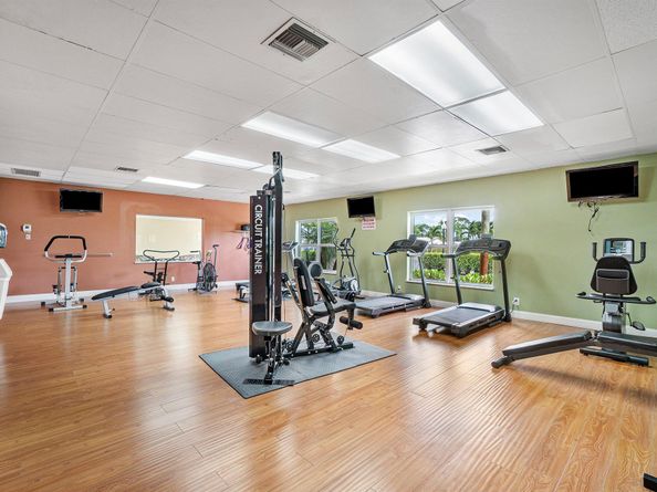 2893 Crosley Drive W A, West Palm Beach FL 33415