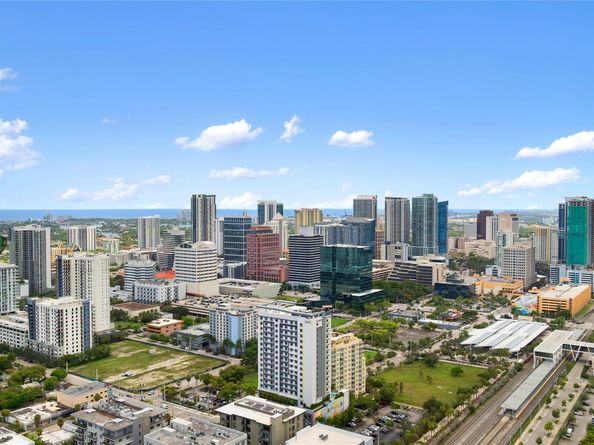 315 NE 3rd Ave 1808, Fort Lauderdale FL 33301