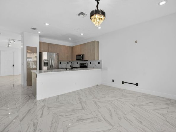 4083 Lake Tahoe Circle, West Palm Beach FL 33409