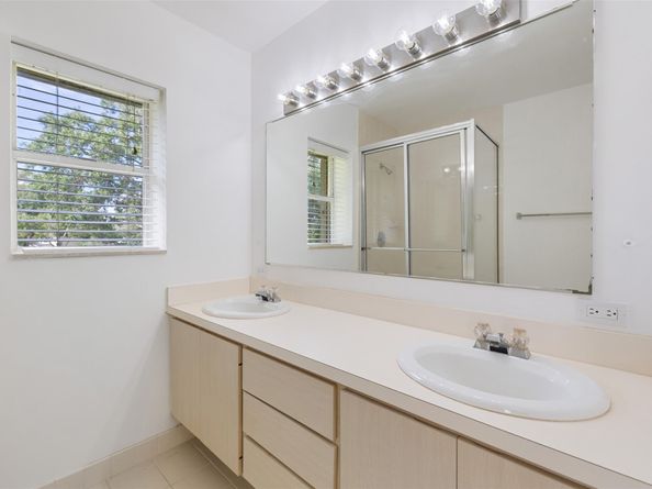 5203 Wheatley Ct, Boynton Beach FL 33436