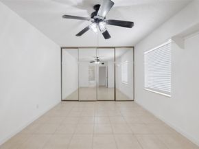 5203 Wheatley Ct, Boynton Beach FL 33436