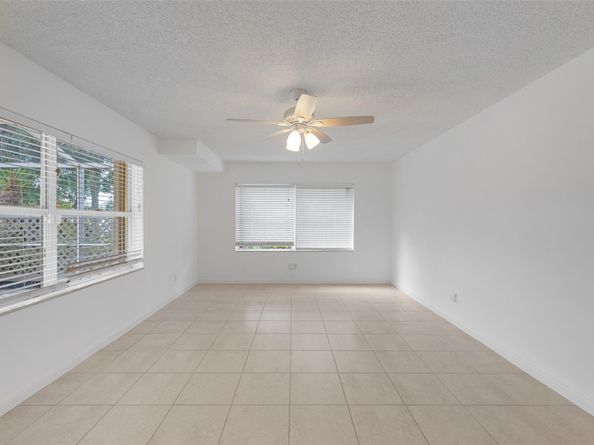 5203 Wheatley Ct, Boynton Beach FL 33436