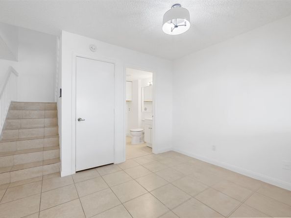 5203 Wheatley Ct, Boynton Beach FL 33436