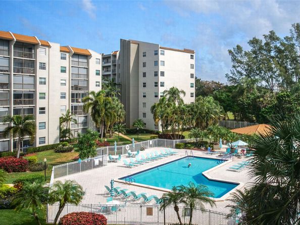 3910 Inverrary Blvd 805B, Lauderhill FL 33319