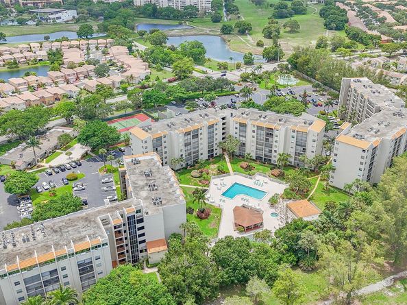 3910 Inverrary Blvd 805B, Lauderhill FL 33319