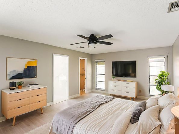9468 NW 2nd St, Coral Springs FL 33071