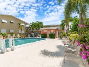 2106 NE 56th Ct 204, Fort Lauderdale FL 33308