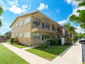 2106 NE 56th Ct 204, Fort Lauderdale FL 33308