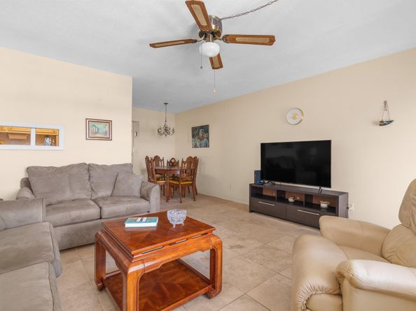 2106 NE 56th Ct 204, Fort Lauderdale FL 33308