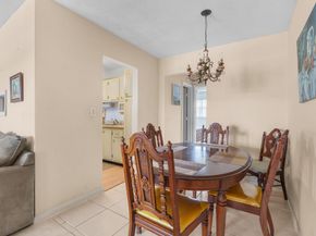 2106 NE 56th Ct 204, Fort Lauderdale FL 33308