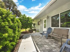 2512 SW Natura Blvd, Deerfield Beach FL 33441