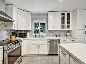 2512 SW Natura Blvd, Deerfield Beach FL 33441